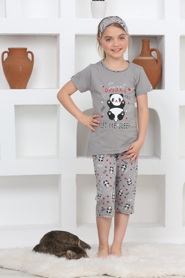 Girls' Short Sleeve Capri Crew Neck Panda Printed Eye Patch Red Color Pajamas Set