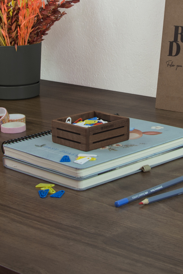 3Line Paper Clip Holder | Walnut | 10.4cm X 10.4cm X 3cm