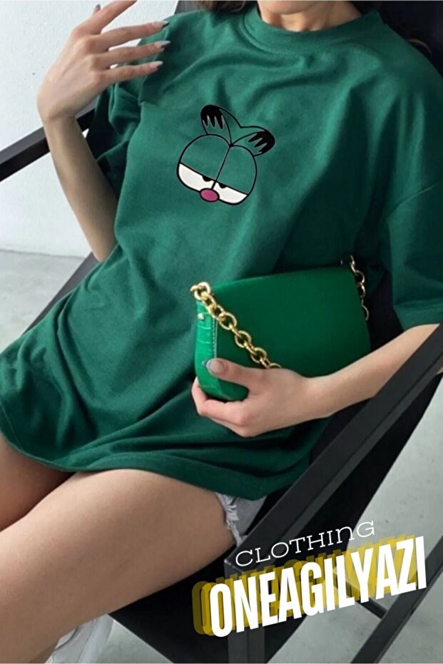 Garfield Patterned T-Shirt