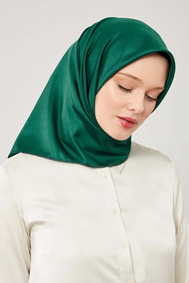 الزمرد الأخضر الصلبة اللون الاتجاه حك البوليستر وشاح - 2