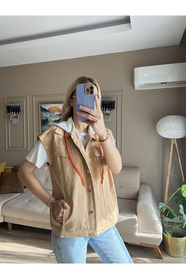Çıkarılabilir Kapüşonlu Gabardin Yelek Camel - 4