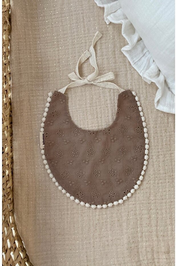 Scallop Double Sided Cotton Baby Apron Brown