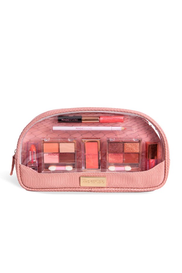 Powerful Cosmetics Magic St