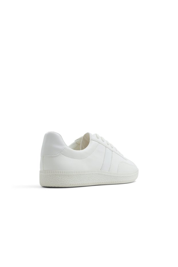 Impalla White Sports Shoes For Men