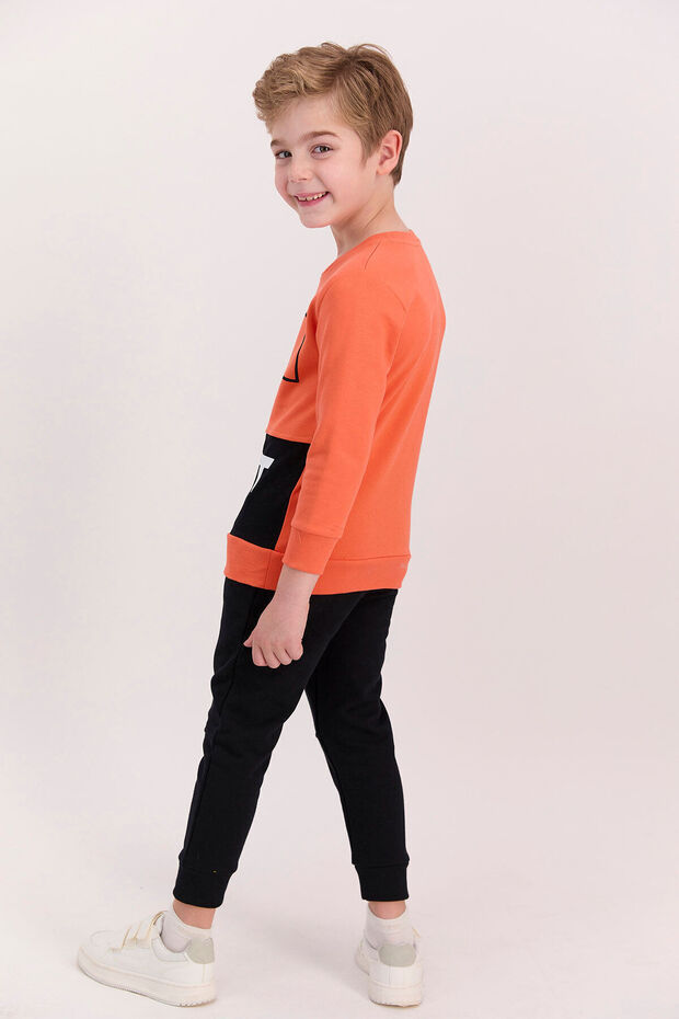 طقم بدلة رياضية للأولاد من Rolypoly Start باللون البرتقالي - 4