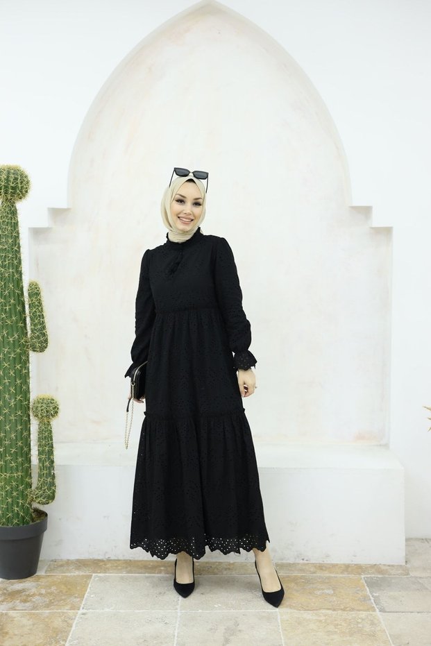 Tassel Detailed Laced Hijab Dress - black