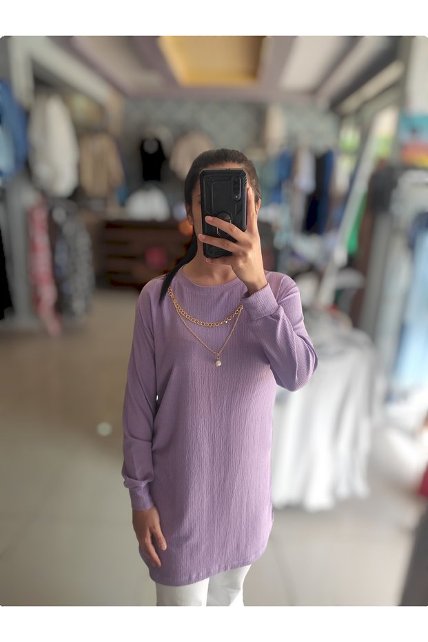 Crinkled fitting tunic with necklace detail