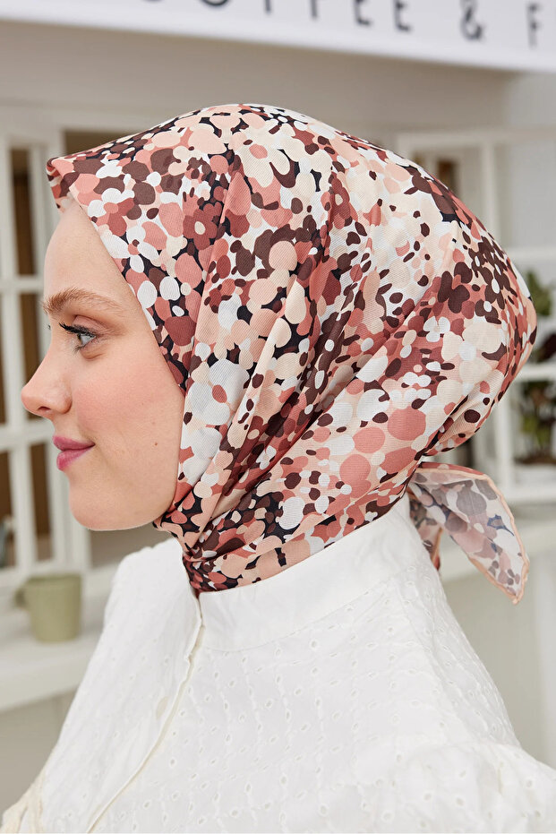 وشاح لافين منقوش من برولين - 2