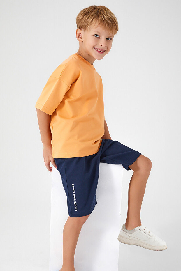 Rolypoly تتجاوز حدودك بدلة برمودا للأولاد باللون الأصفر - 3