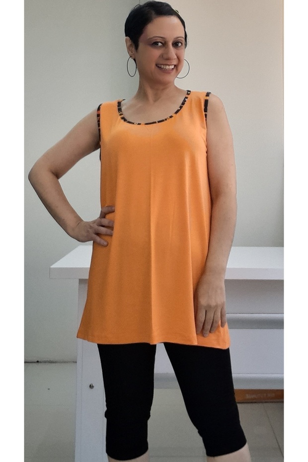 Piped Detail cotton Viscose t- jersey with orange piping detail.