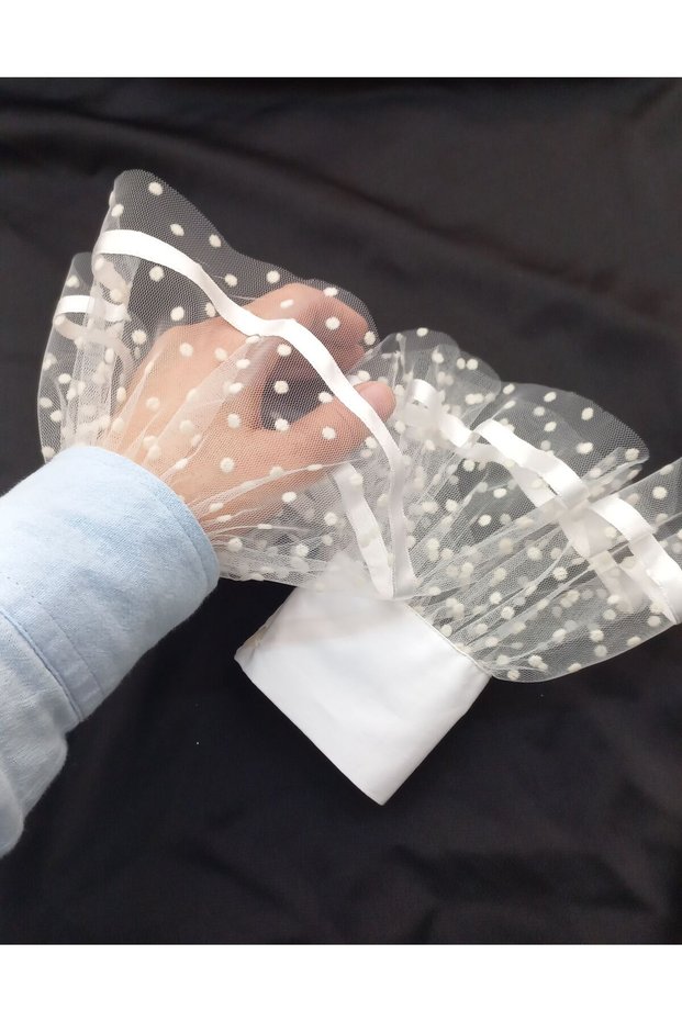 Reema Detachable Polka Dot Tulle Cuff White