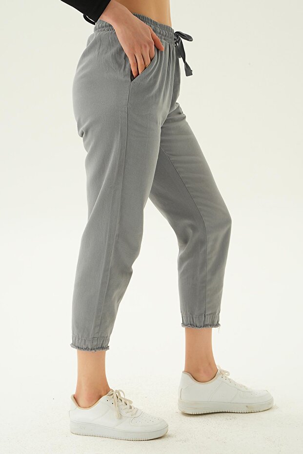 بنطلون رمادي موديل 4228 بأرجل شرابة - 2