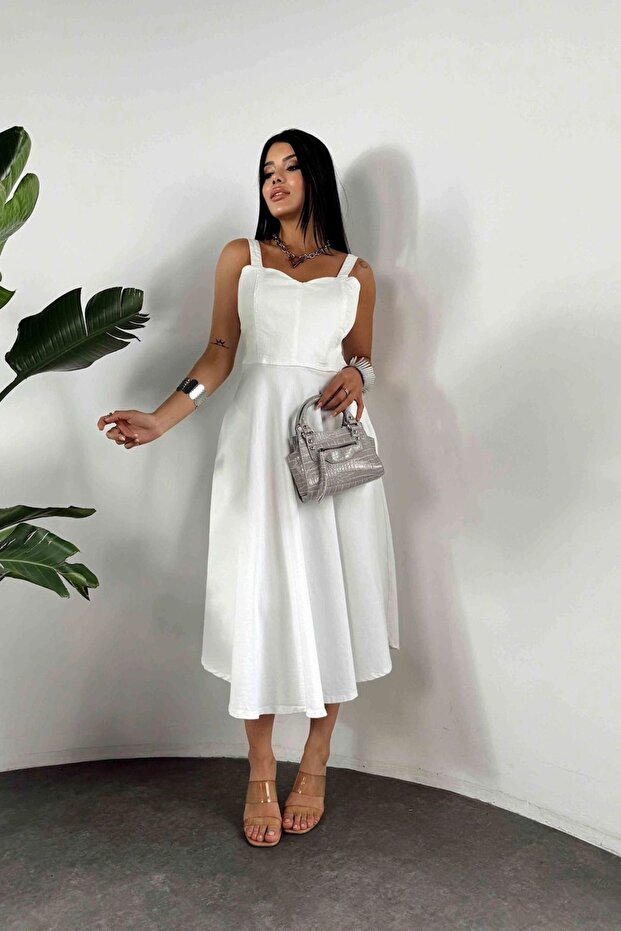 فستان بحزام من الدنيم - 1