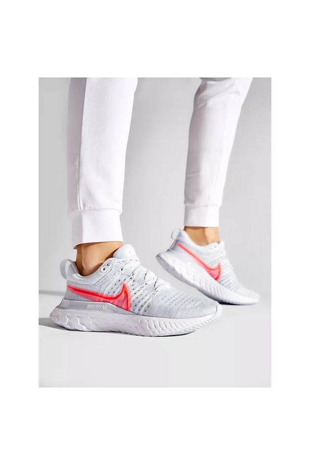 React Infinity Run Flyknit 2 Running Kadın Beyaz Koşu Ayakkabı - 2
