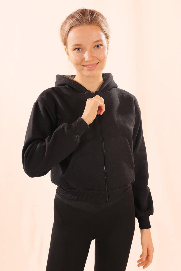 Модел 1783 - черен къс суит с цип - 1