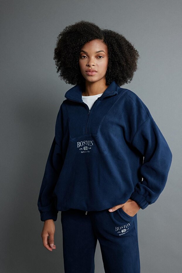Oversize Fit Half Zipper Fleece Sweatshirt Y2649Az23Wn