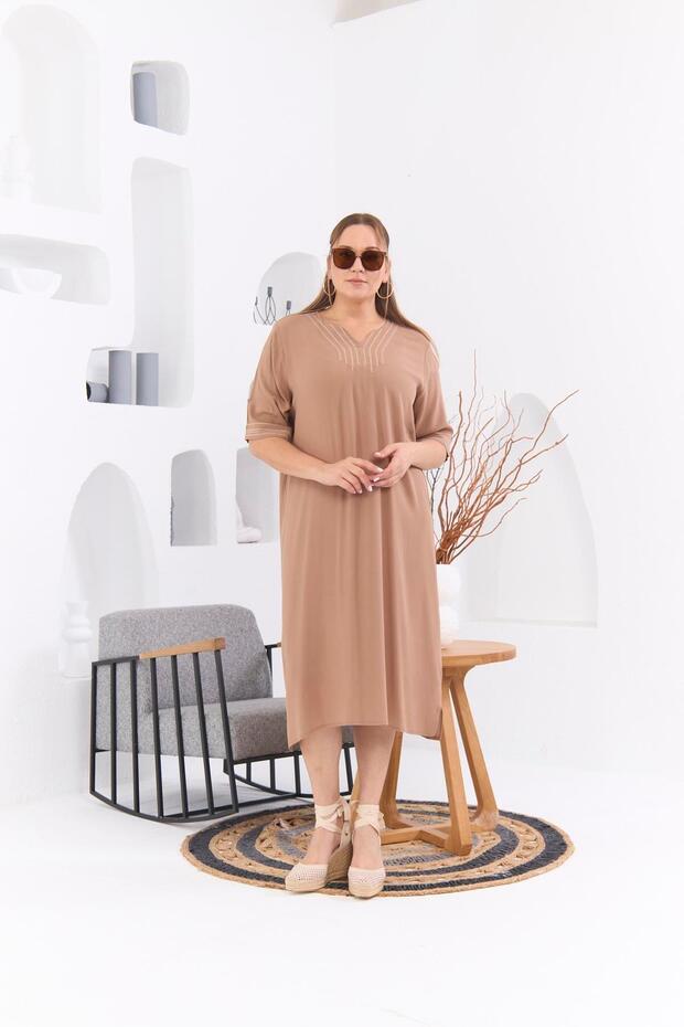 Plus Size Mink Casual Dress with Collar and Sleeve Embroidery Detail