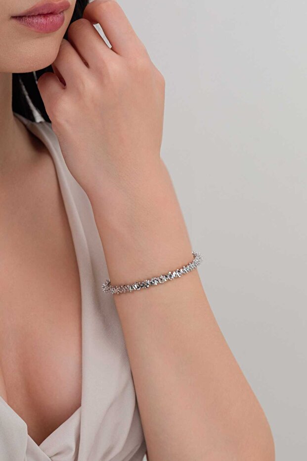 مشبك سلسلة خط حاد فضي اللون - 1