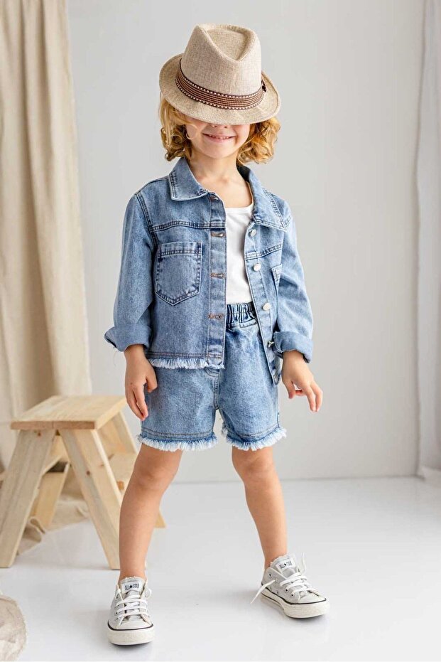 Light Blue Unisex Denim Shorts with Elastic Waist and Lint at the Ends