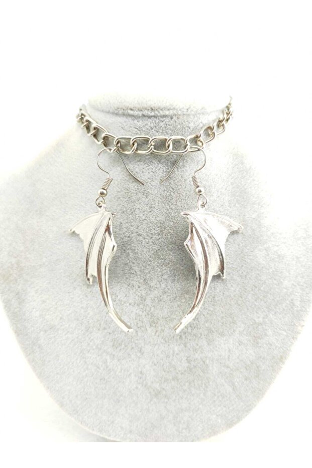 أقراط قوطية - 1