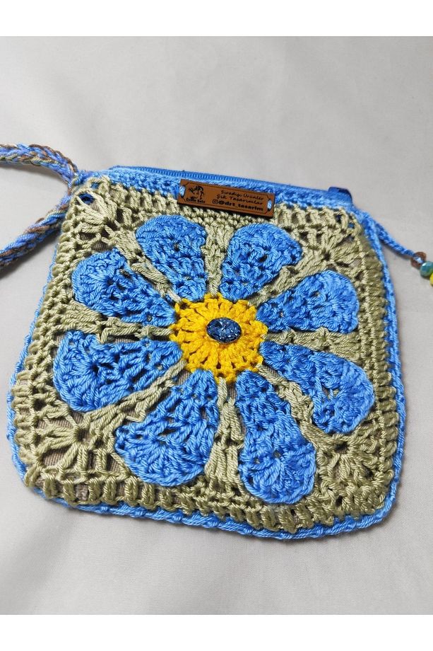 El Örgüsü Tığ Işi Tasarım Kare Motif Papatya Fermuarlı El Çantası - 4