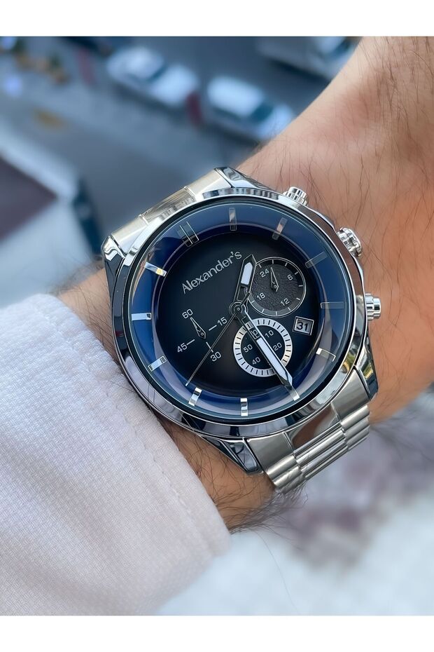 Men's Watch with Tilted Bands - 3