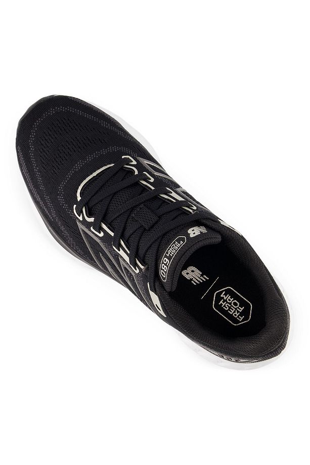 Fresh Foam 680 v8 Black Sneaker - 7