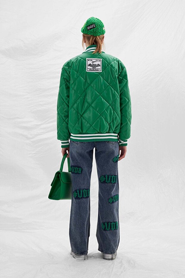 السترة الخضراء 14244 - 3