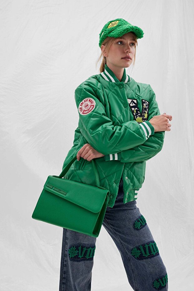 السترة الخضراء 14244 - 5