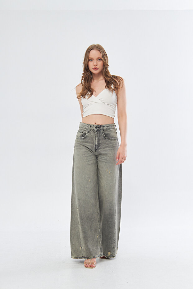 Super Wide Leg Black Tinted Cotton Jean - New Season