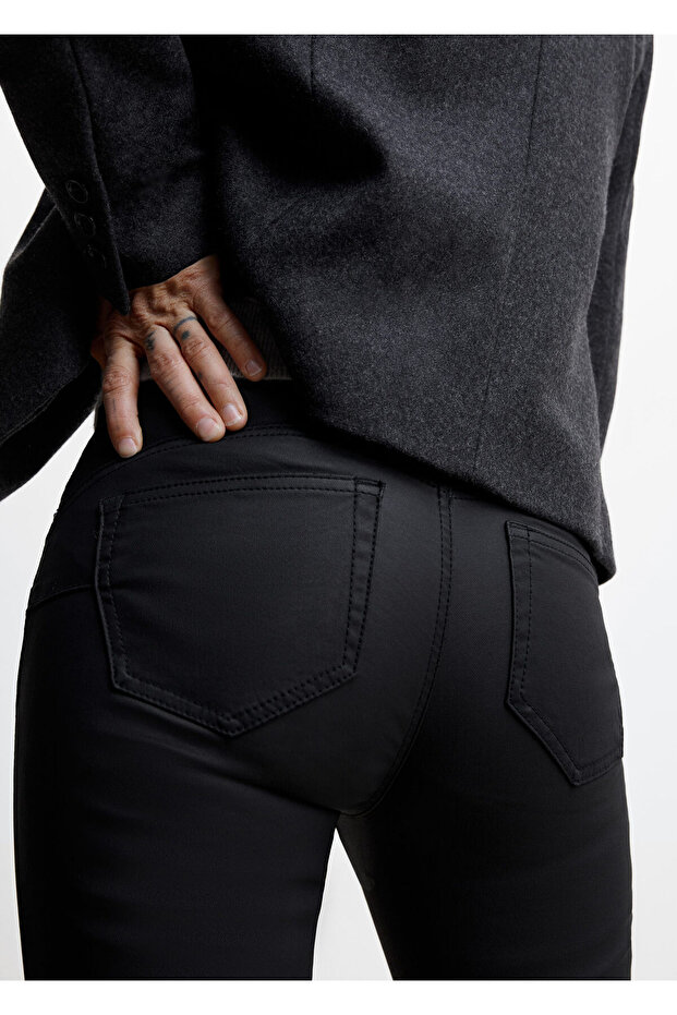 Siyah Kadın Pantolon 47010001 - 9