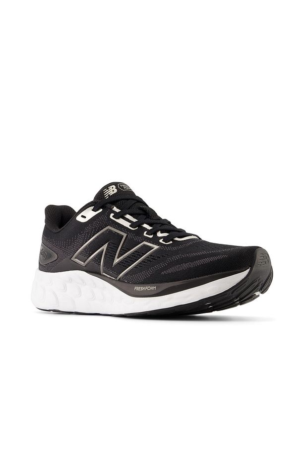Fresh Foam 680 v8 Black Sneaker - 3
