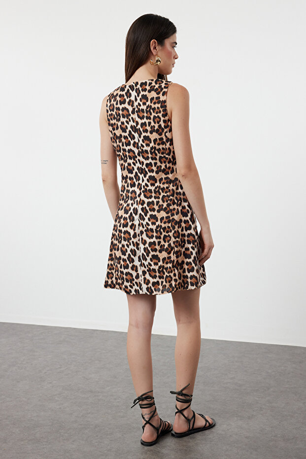 Kahverengi Leopar Desenli Mini Saten Dokuma Elbise TWOSS24EL01065 - 6