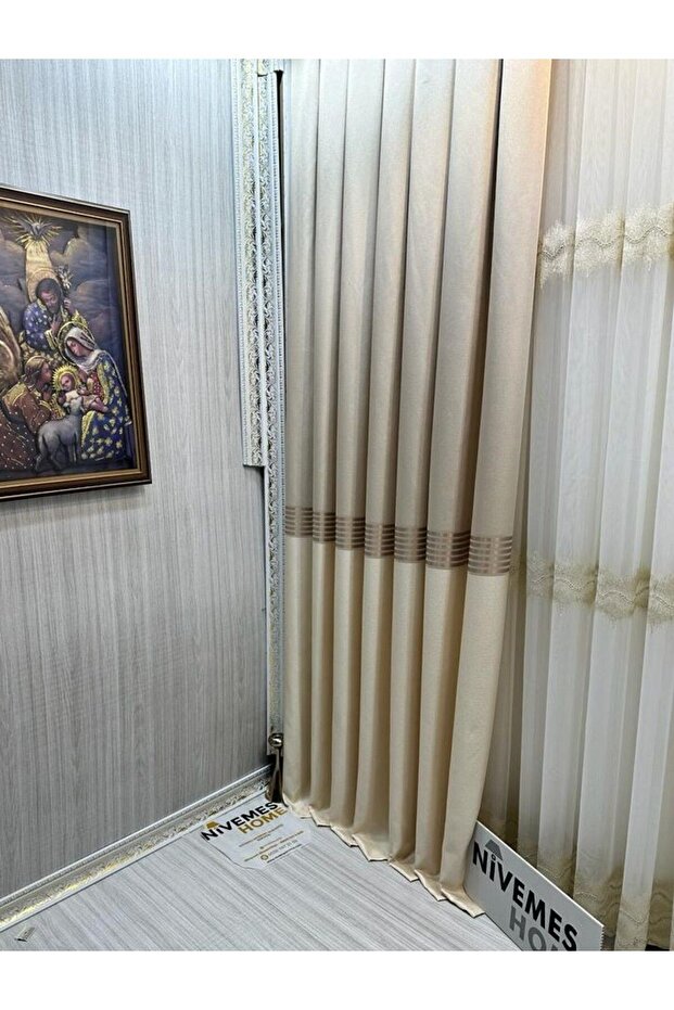 شرق قدم671536 ستارة خلفية مطاطية سوداء 1/3