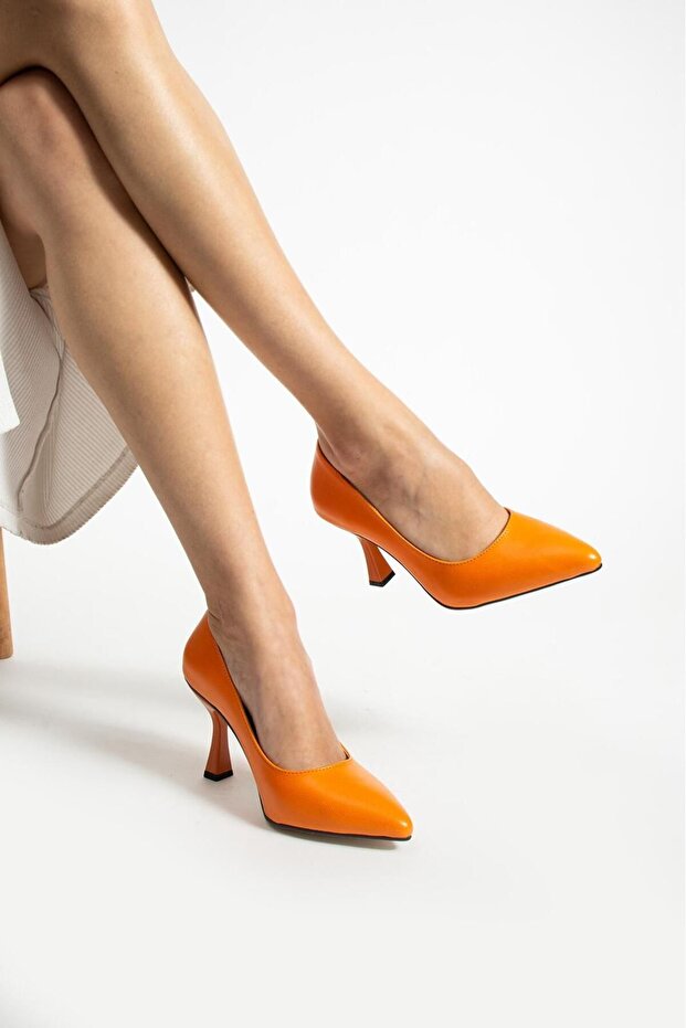HELEN Brand Heeled Shoes