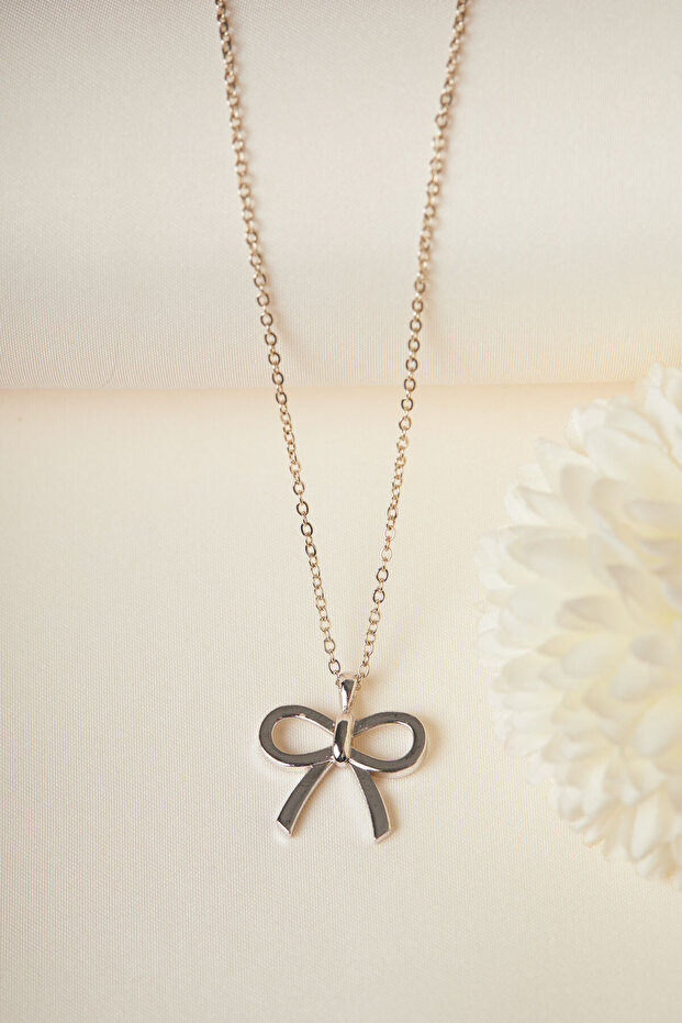 Women's Bow Model Necklace