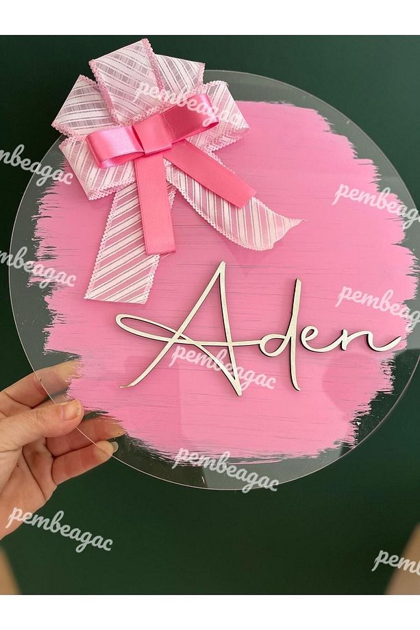Pembe Kurdaleli Süsleme Konsept Tasarım İsme Özel Kapı süsü - Bebek Kapısüsü - Çocuk Odası - 1