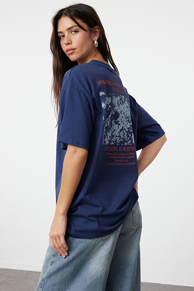 Lacivert %100 Kalın Pamuklu Ön ve Arka Baskılı Oversize/Rahat Kesim Örme T-Shirt TWOSS23TS00269 - 1