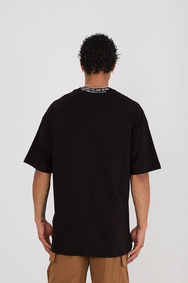 Siyah Oversize Yaka baskılı aplikeli tshirt unknown desire - 5