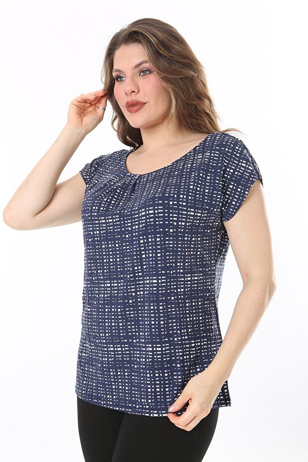 Women's Plus Size Navy Blue Crew Neck Pleated Blouse 65N38003