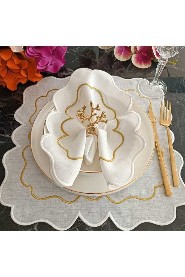 Off-white and marbled silver Placemat with silver details, made of stain-resistant fabric, set of 6.