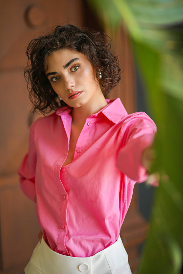 Pembe Manşetli Gömlek - 2