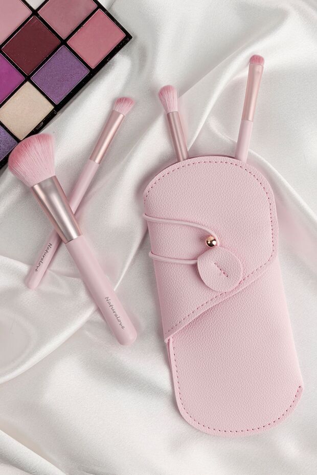 Makeup Brush Set - With Bag - 1