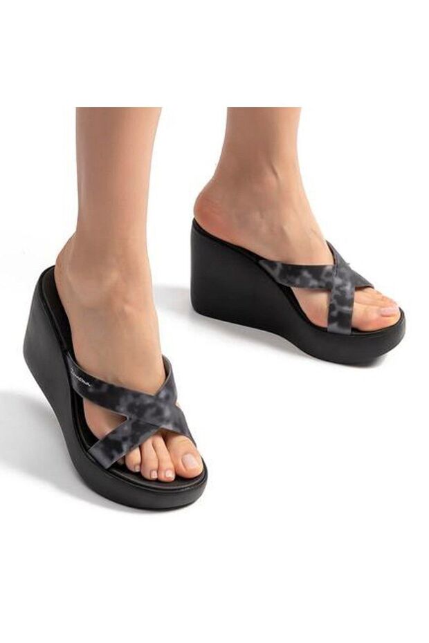 83520 black grey
