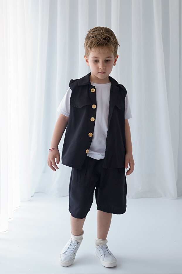 Black flowy fabric shorts vest set