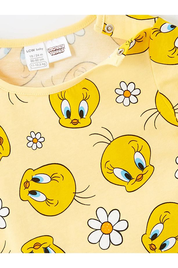 LCW baby Bisiklet Yaka Tweety Baskılı Kız Bebek Şortlu Pijama Takımı - 3