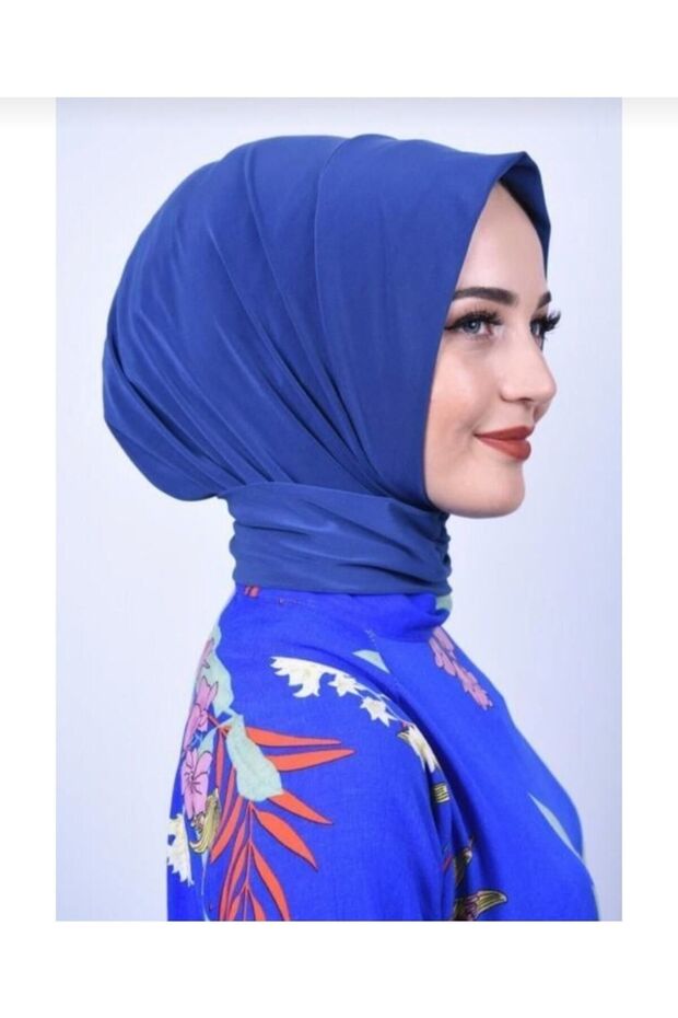 حجاب بون كلاسيك متوافق تمامًا مع نظام التثبيت بالكبسات باللون النيلي