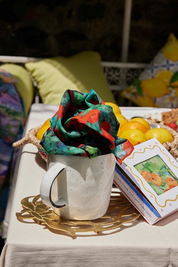 PEACH GARDEN DESEN PAMUK VUAL EŞARP SİYAH - 1