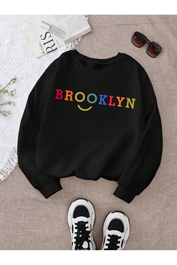 BrOO:)klyn مطبوعة - سويت شيرت أسود كبير الحجم برقبة دائرية للجنسين