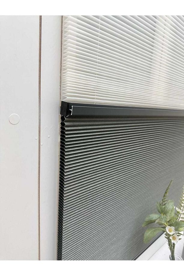 Honeycomb (BAL PETEĞİ) Çiftli Sistem Gece-Gündüz %100 Karartma Ve Isı Yalıtımlı Plise Perde - 1